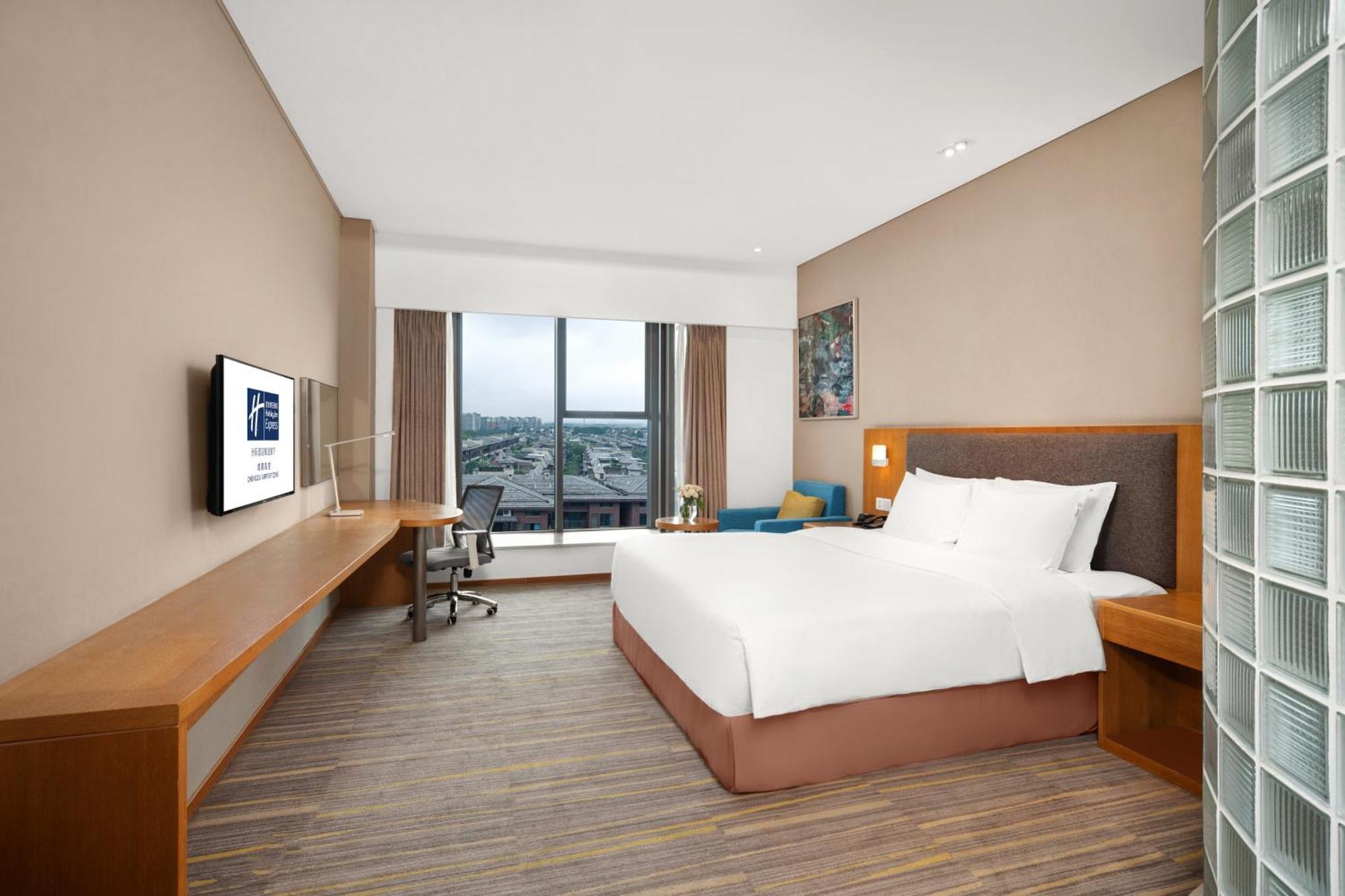 Holiday Inn Express Chengdu Airport Zone Free Shuttle From Shuangliu International Airport To Hotel ,Welcome Drink Exterior photo