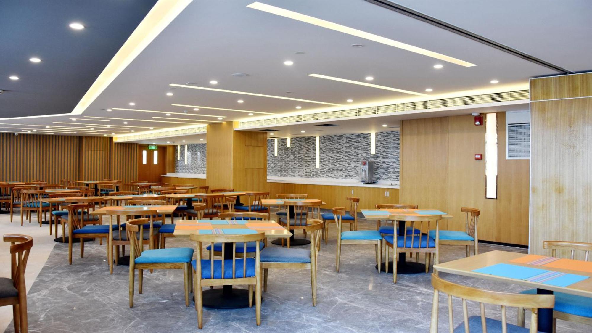 Holiday Inn Express Chengdu Airport Zone Free Shuttle From Shuangliu International Airport To Hotel ,Welcome Drink Exterior photo