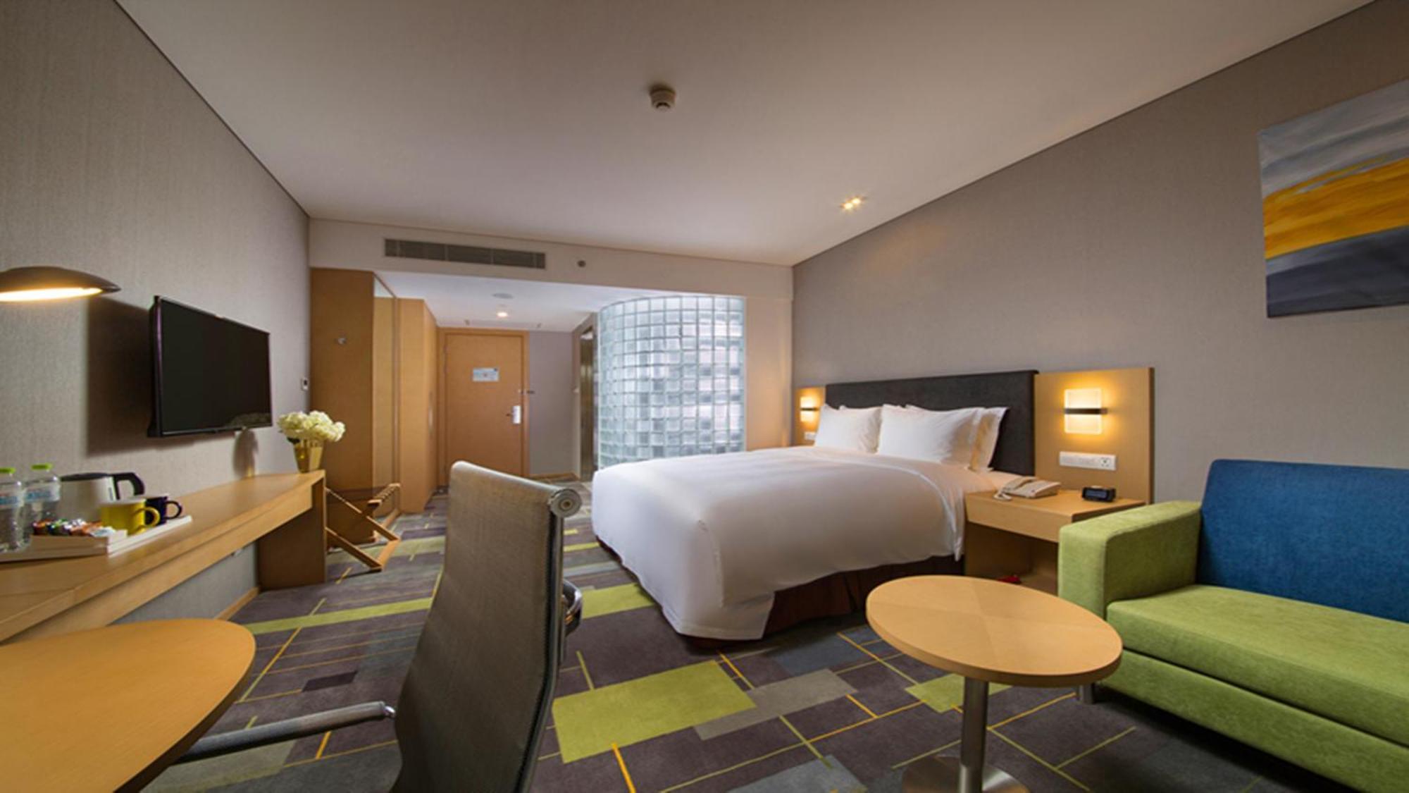 Holiday Inn Express Chengdu Airport Zone Free Shuttle From Shuangliu International Airport To Hotel ,Welcome Drink Exterior photo